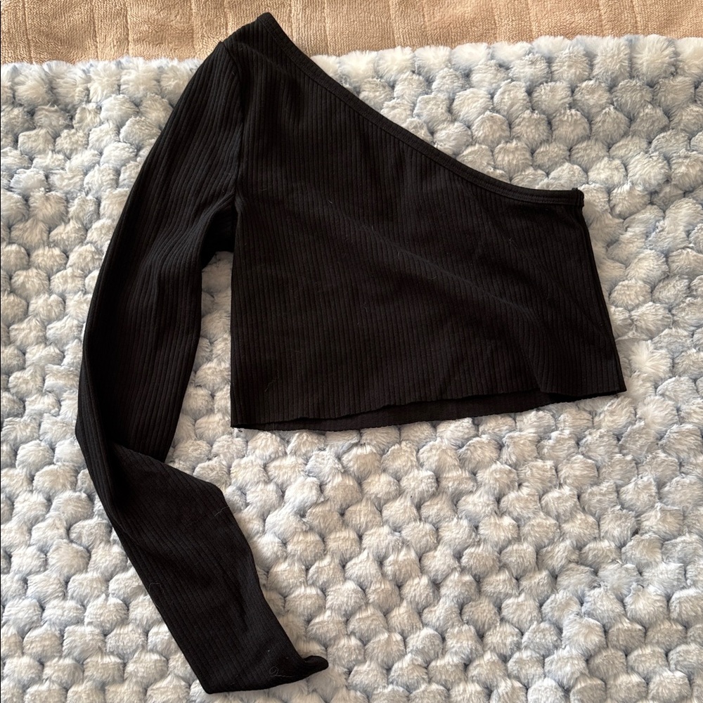 Old Navy Black One-Shoulder Top